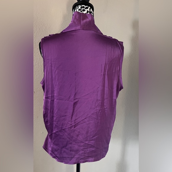 SHEIN pleated Satin Surplice Sleeveless tank Size L NWOT - Picture 6 of 9